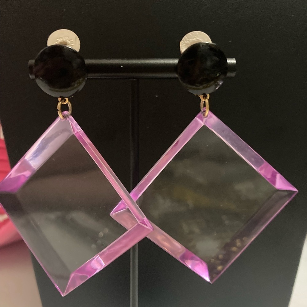 Vintage light Purple Acrylic Clip On Earrings - Picture 3 of 5